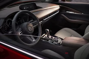 Фото Mazda CX-30 - интерьер и экстерьер