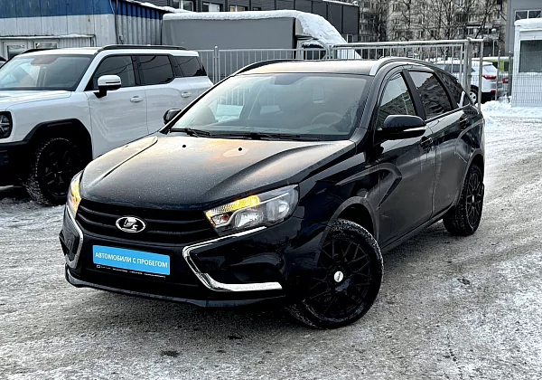 купить подержанный Vesta 2021 года