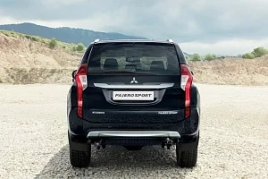 Фото Mitsubishi Pajero Sport - интерьер и экстерьер