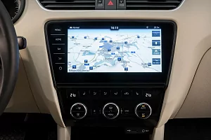 Фото Skoda Октавия Комби - интерьер и экстерьер