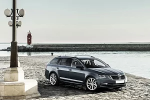 Фото Skoda Октавия Комби - интерьер и экстерьер