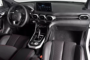 Фото HAIMA 8С - интерьер и экстерьер