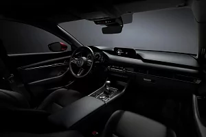 Фото Mazda Три Хэтчбэк - интерьер и экстерьер