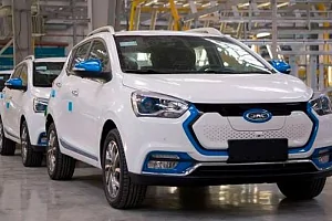 Фото JAC iEV7S - интерьер и экстерьер