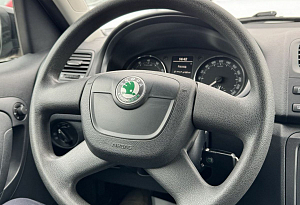 купить Шкода Roomster 2011, автосалон автоцентр
