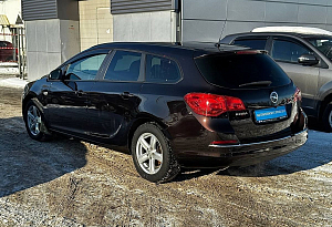 купить Опель Astra 2012, автосалон автоцентр