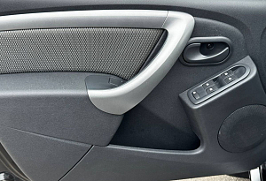 купить Рено Duster 2013, автосалон автоцентр
