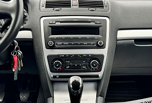 купить Шкода Octavia 2013, автосалон автоцентр