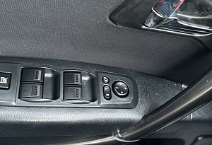 купить ФАВ Besturn X80 2018, автосалон автоцентр