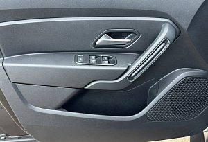 купить Рено Duster 2021, автосалон автоцентр