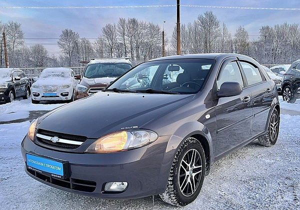 купить подержанный Lacetti 2011 года
