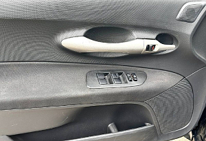 купить Тойота Auris 2008, автосалон автоцентр