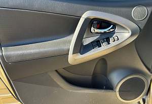купить Тойота RAV4 2010, автосалон автоцентр