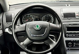 купить Шкода Octavia 2013, автосалон автоцентр