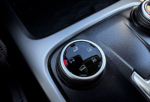 купить  300 2023, автосалон автоцентр