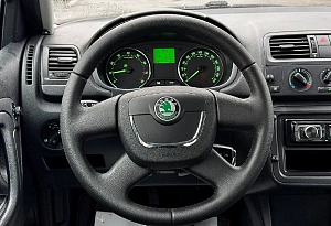 купить Шкода Fabia 2011, автосалон автоцентр