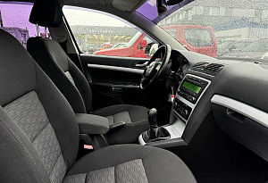 купить Шкода Octavia 2011, автосалон автоцентр