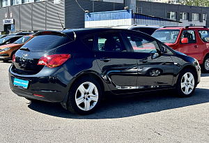 купить Опель Astra 2012, автосалон автоцентр